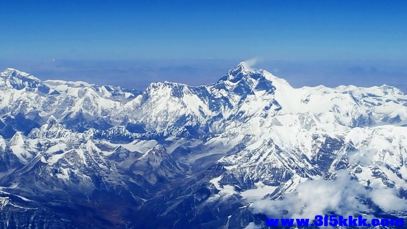 喜马拉雅山脉和珠峰.jpg