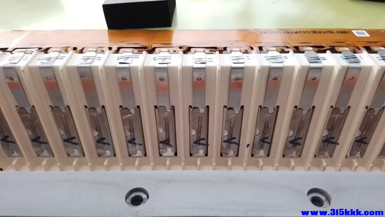微信图片_20251009100558_172_160.jpg