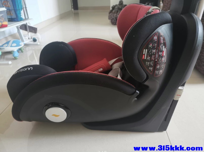 儿童汽车安全座椅2.jpg