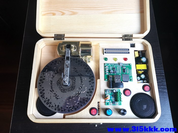 0）五年前做八音盒 蓝牙播放器.jpg