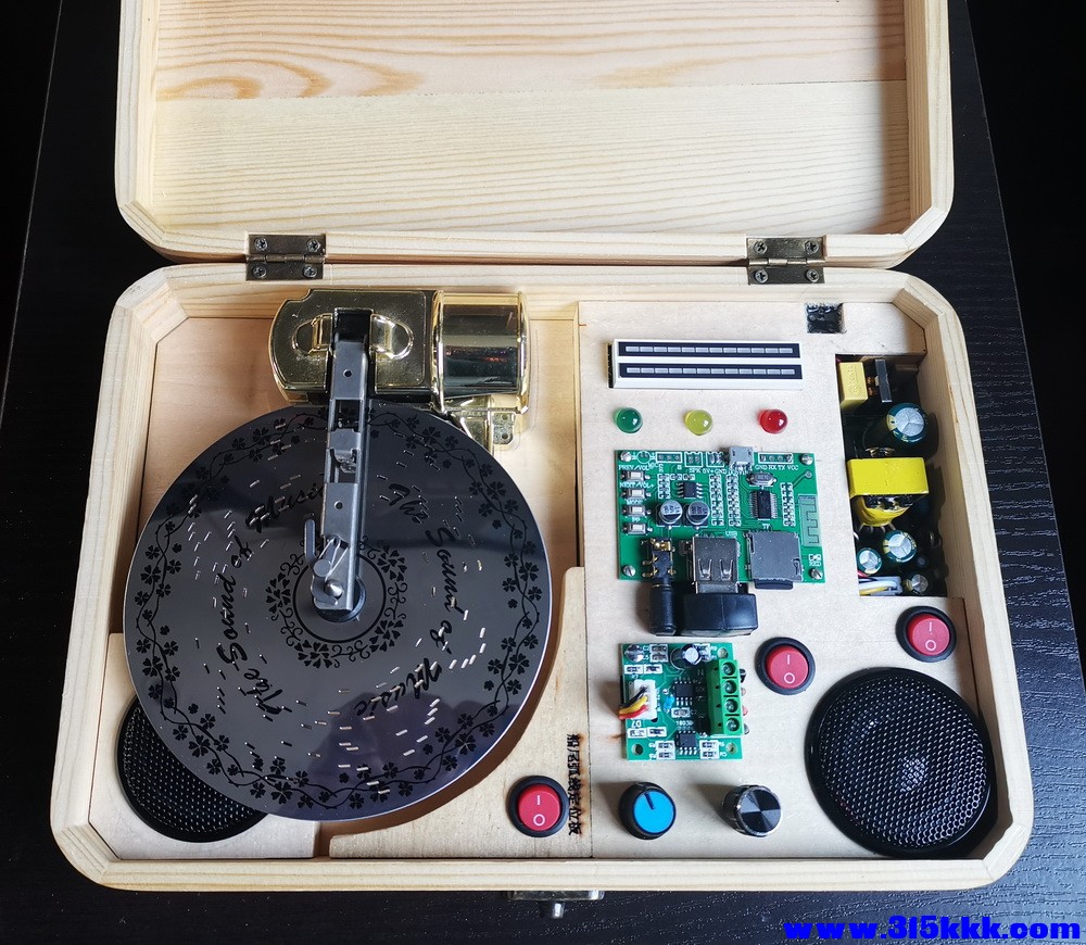 41）音乐盒最终完成的样子，八音盒 蓝牙音乐播放器.jpg